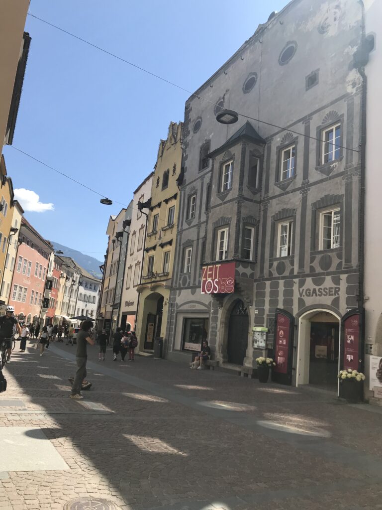 Praxis/Büro im Zentrum von Bruneck