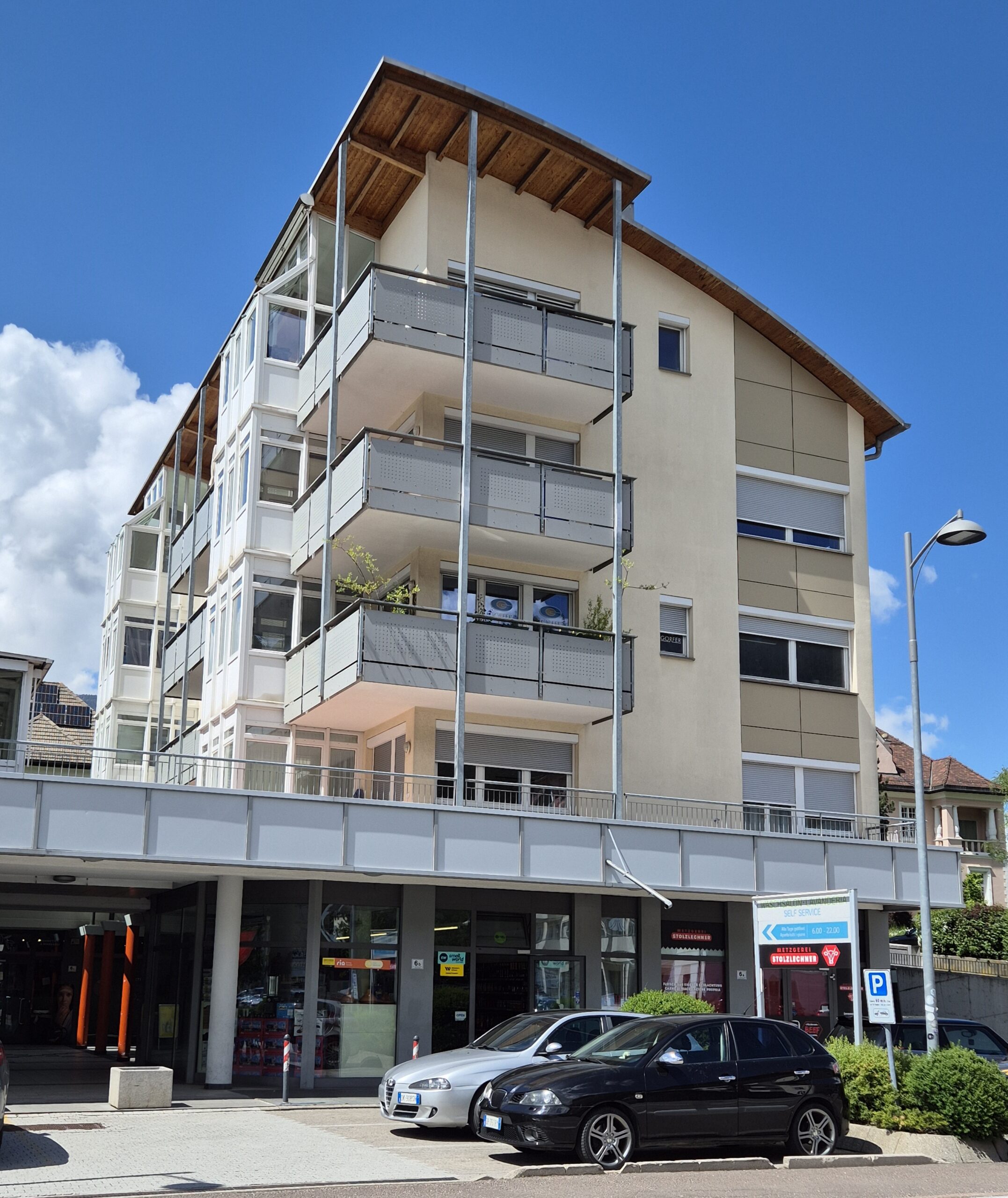 Dachgeschosswohnung, sonnig gelegen mit schönem Ausblick in Bruneck