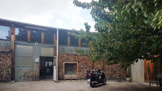 Capannone/falegnameria/magazzino in affitto a Brunico