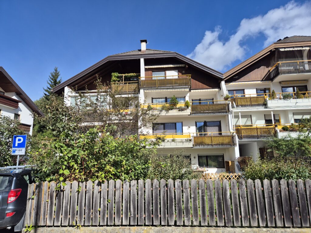 Grosszügige Wohnung mit angrenzender Garconniere in schöner Wohngegend von Bruneck Grosszügige Wohnung mit angrenzender Garconniere in schöner Wohngegend von Bruneck
