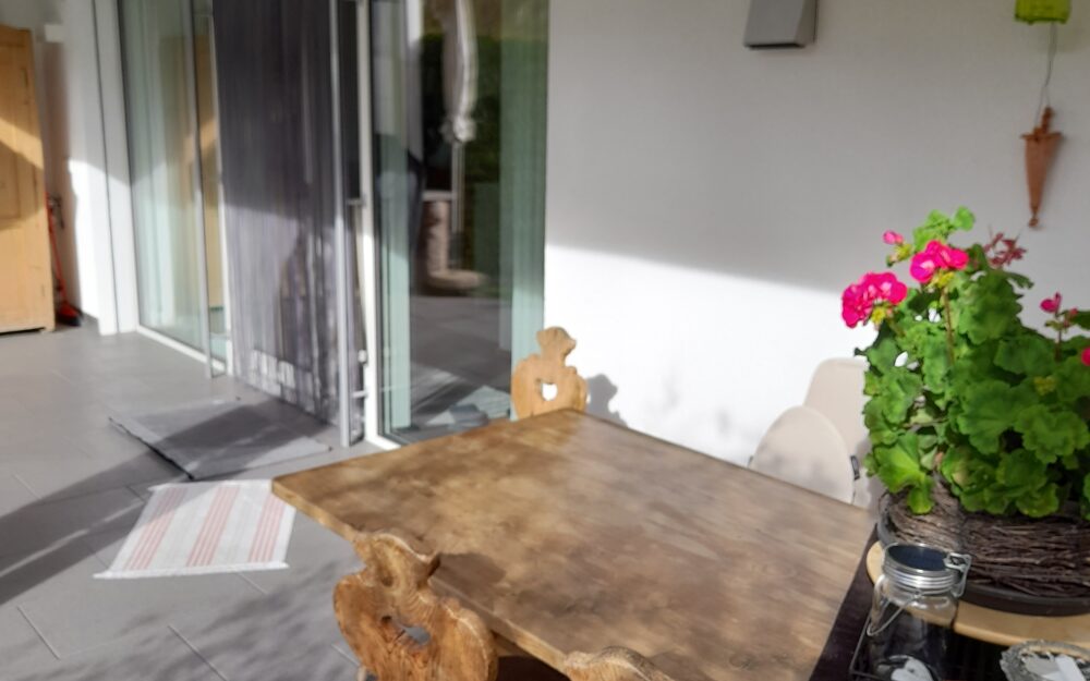 Neuwertige Erdgeschosswohnung mit Garten in ruhiger Wohngegend von Bruneck