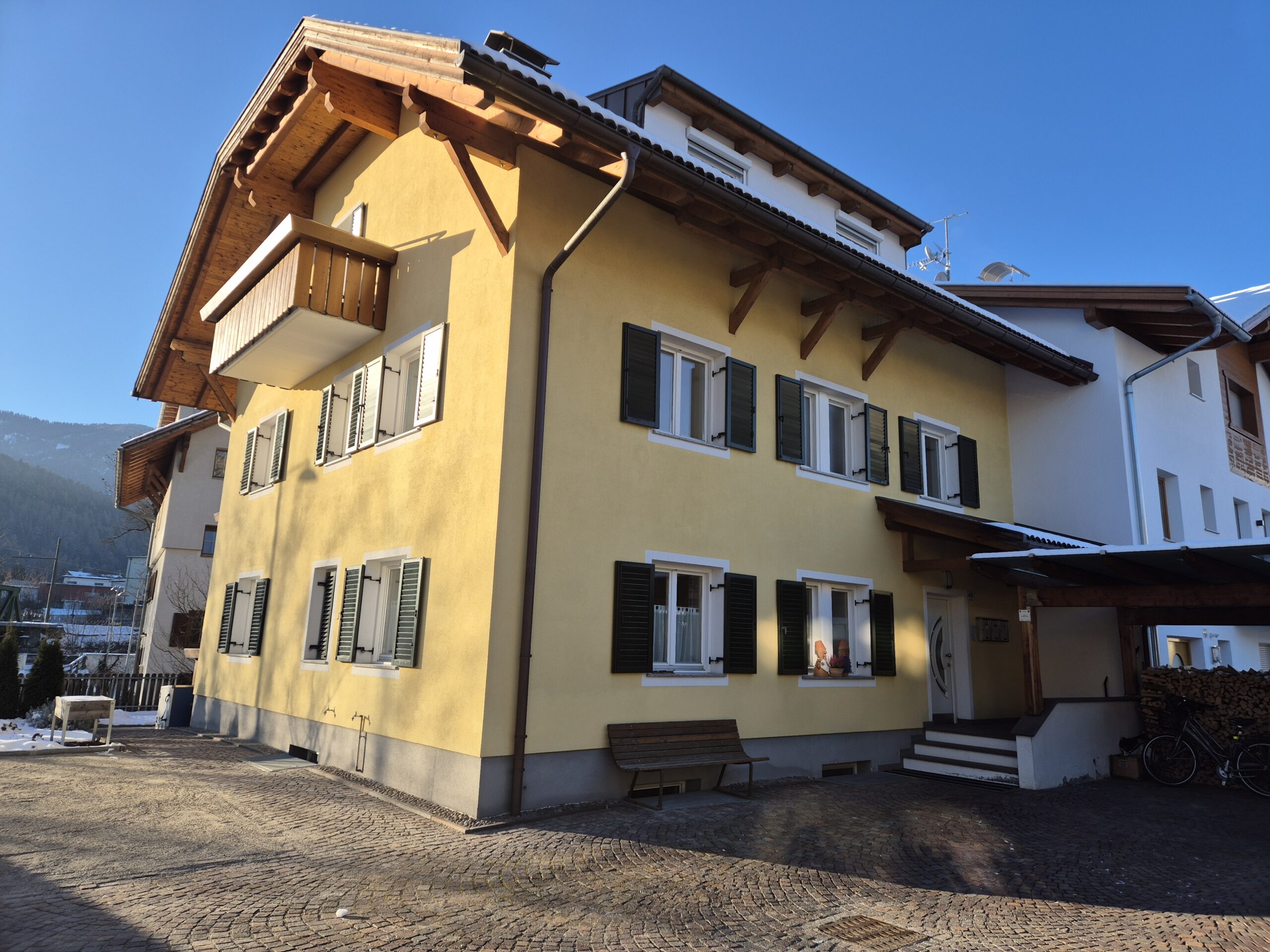 Lichtdurchflutete 3-Zimmerwohnung in ruhiger Wohnlage von Bruneck/Stegen