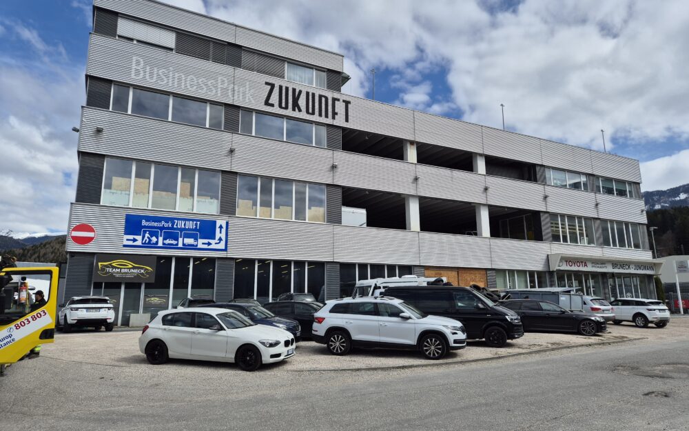 Gewerbehalle in Bruneck