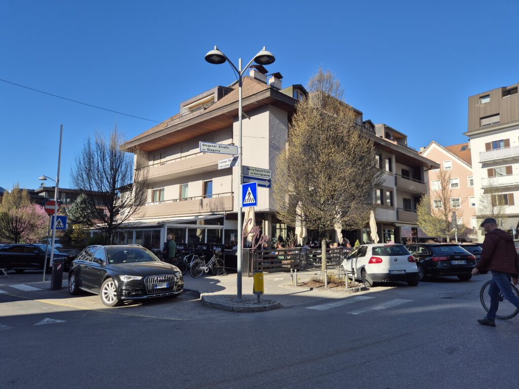 Bar-Cafébetrieb in zentraler Lage von Bruneck