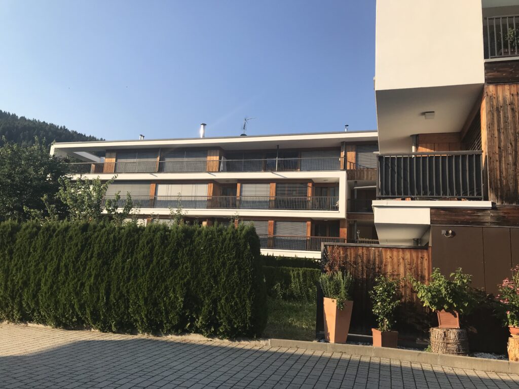 Bilocale, parzialmente arredato a Chienes