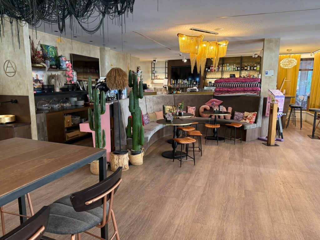Bar-Cafébetrieb in zentraler Lage von Bruneck